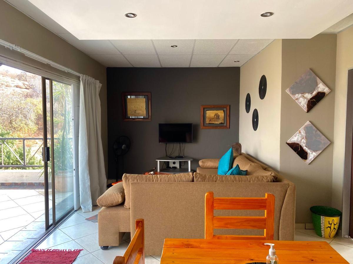 Glenvista Home With A View Johannesburg Esterno foto