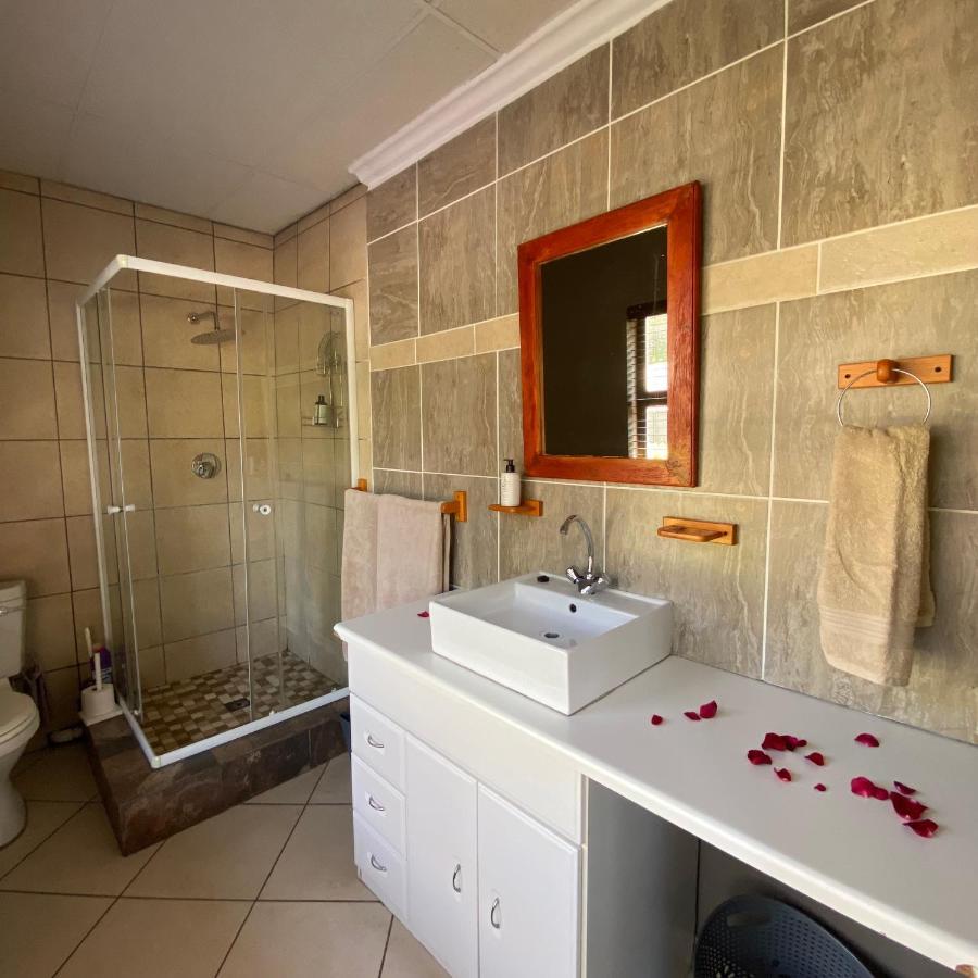 Glenvista Home With A View Johannesburg Esterno foto