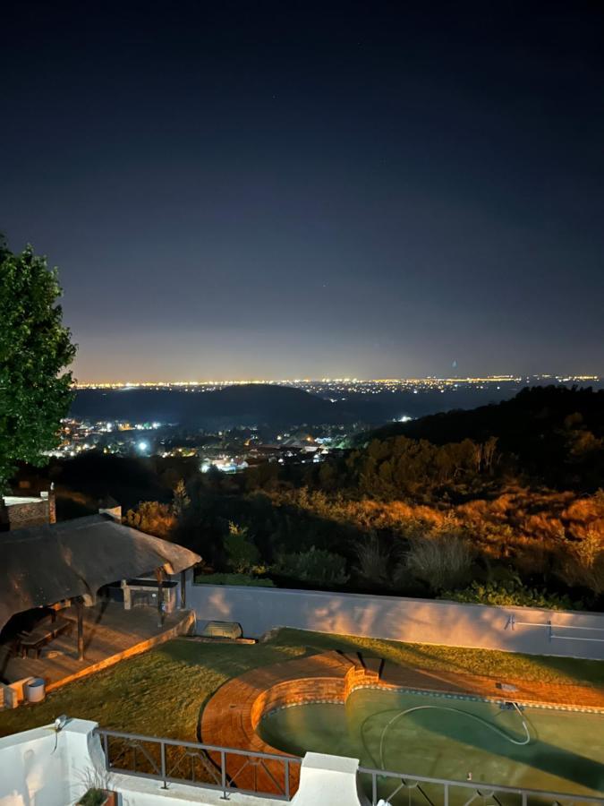 Glenvista Home With A View Johannesburg Esterno foto